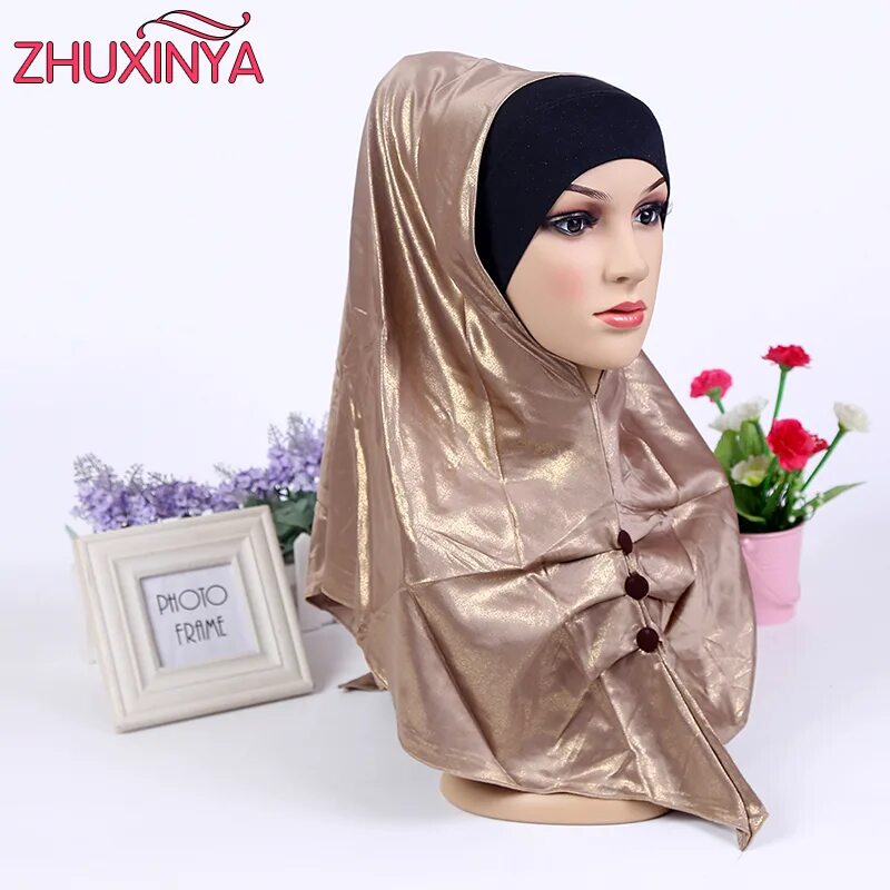 мусульманка в платке. мусульманские платки. хиджаб платок. мусульманка в платке. женщина в хиджабе.