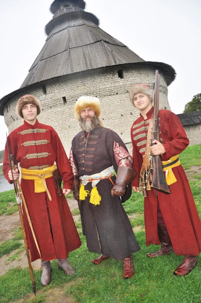 Стрелец 1612 реконструкторы. Князь дмитрий пожарский. Воевода шуйский псков. Воевода песни. Воевода песни.