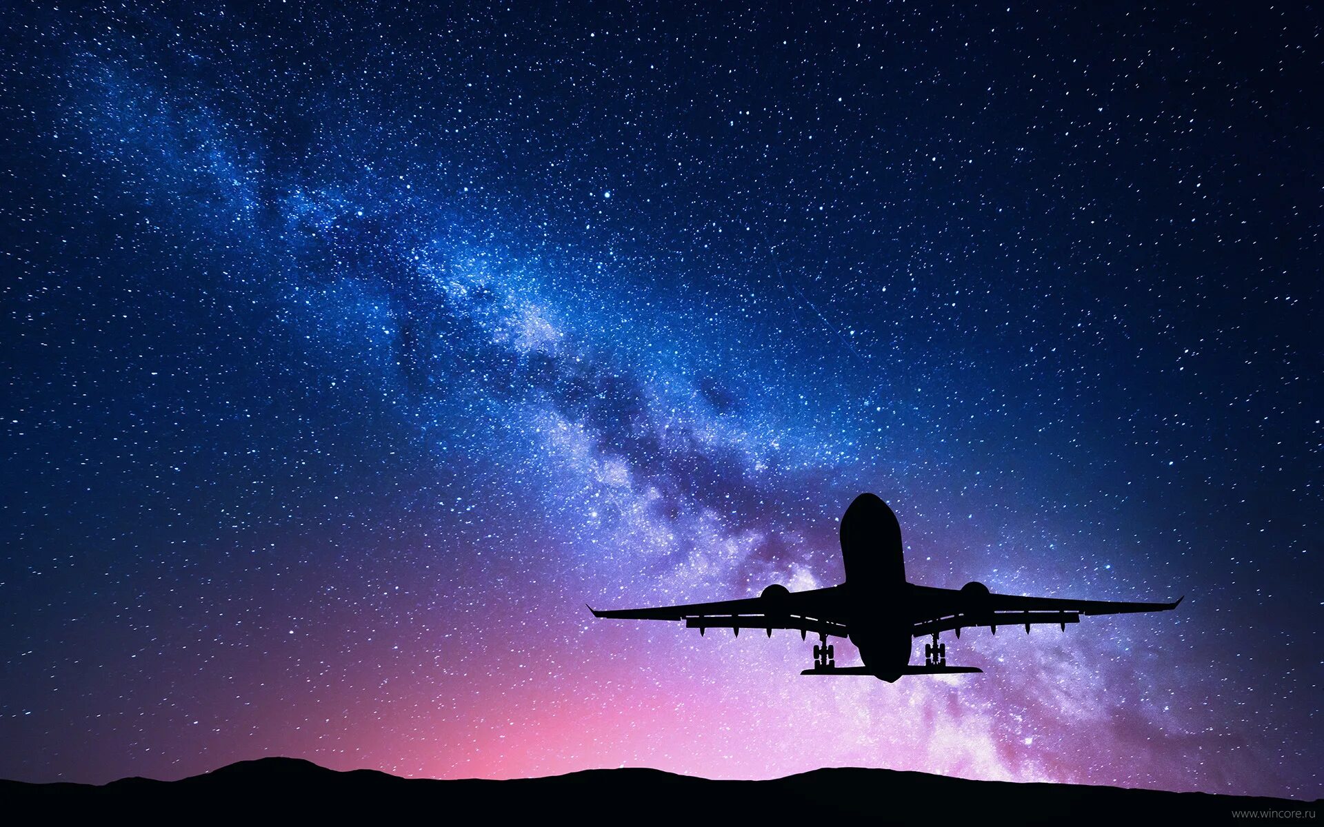 Самолет в небе ночью. Ночной полет. Самолет в ночном небе. Истребитель ночью. Sts-135.