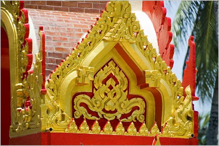 самый известный в гималаях монастырь. • буддийский монастырь чондынса. буддийский храм в тайланде. на какую сторону выходят фасады буддийских монастырей. буддийская архитектура кратко.