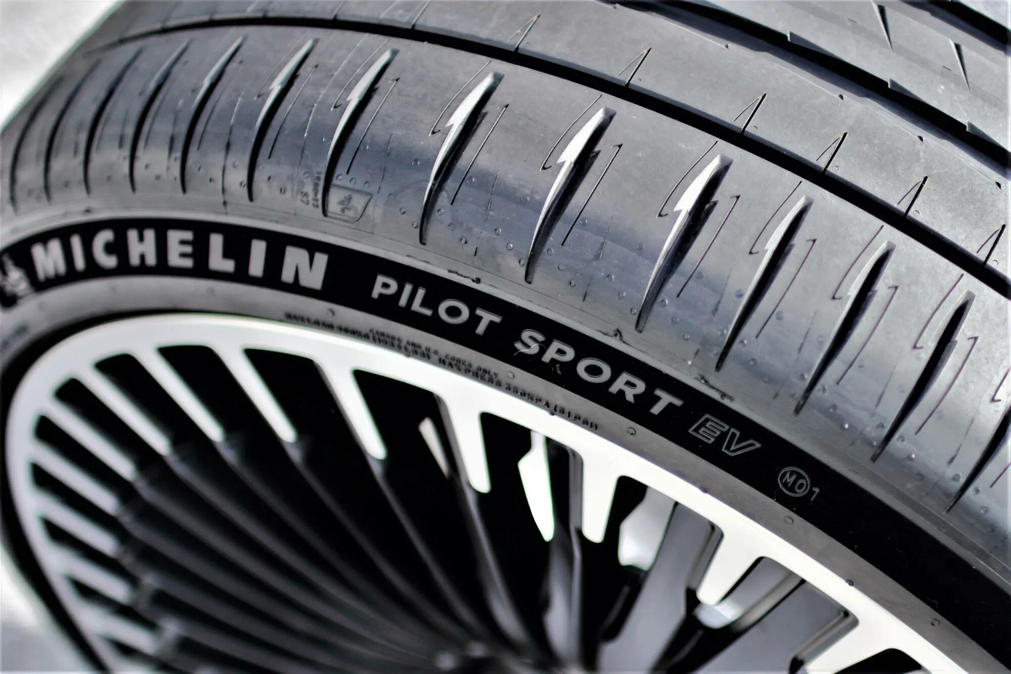 Резина michelin pilot sport 3