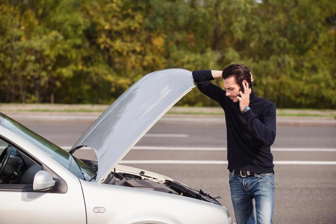 My car broken down. Машина сломалась. Проблемный автомобиль. Проблемы с авто. Машина для новичка мужчины.