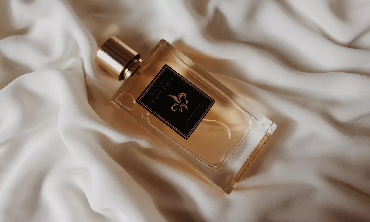 Gold золото отзывы. Regalien White Gold. White Gold Parfum. Духи Regalien. Perfume White Gold.