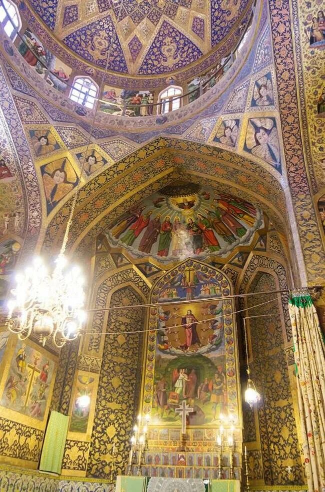 Внутри армянский. Внутри армянский