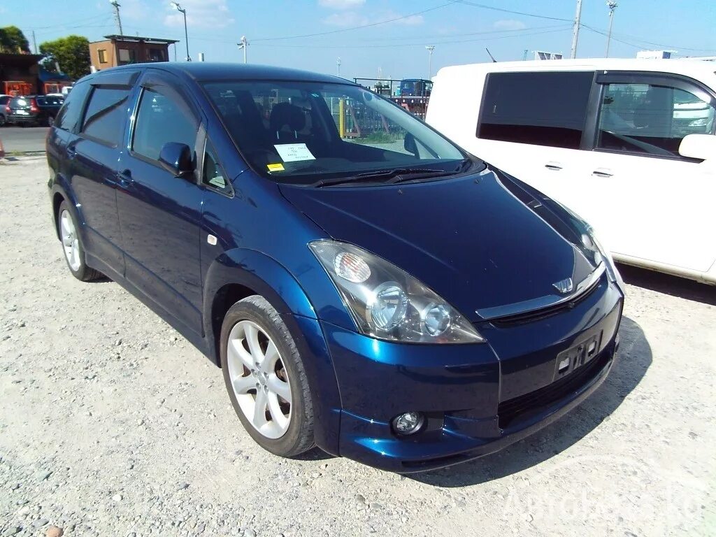 Синий виш тойота. Toyota wish 2015 года. Тойота виш голубой. Тойота виш синий. Тойота виш синий.