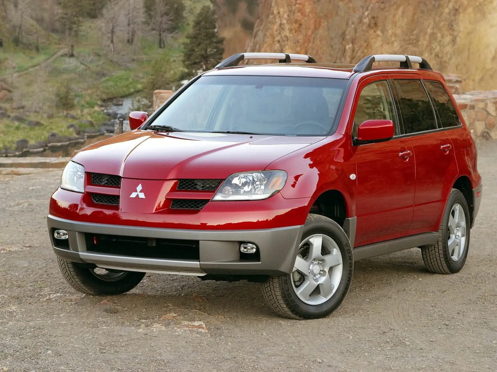 Mitsubishi outlander 2003. Митсубиси Аутлендер 1 поколения. Mitsubishi Outlander 1, 2005 г.в.. Mitsubishi Outlander 1 2005.