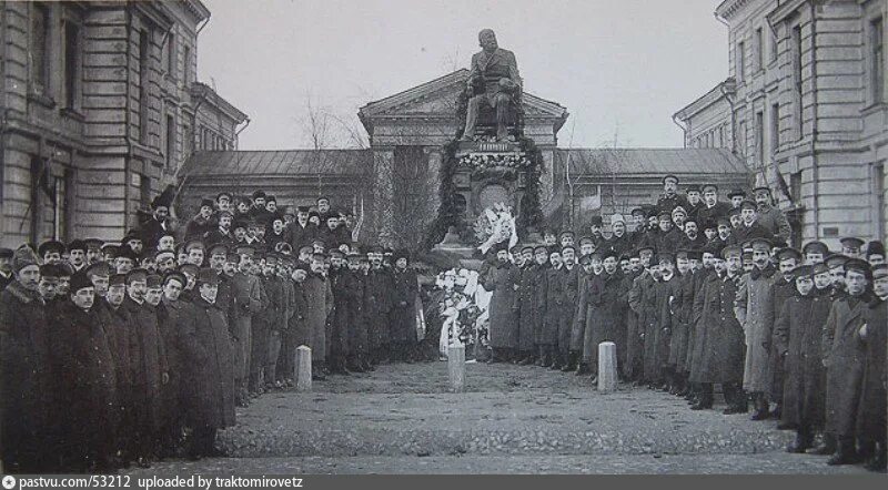 Новодевичий монастырь старая москва 19 век. Девичье поле в москве. История девичьего поля. Новодевичий монастырь 18 век. Клинический городок на девичьем поле.