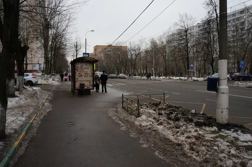 Остановка школа 305. Болотниковская улица, 6кб. Исторические фото Болотниковской улицы. Москва Болотниковская улица 90х. Остановка школа 17