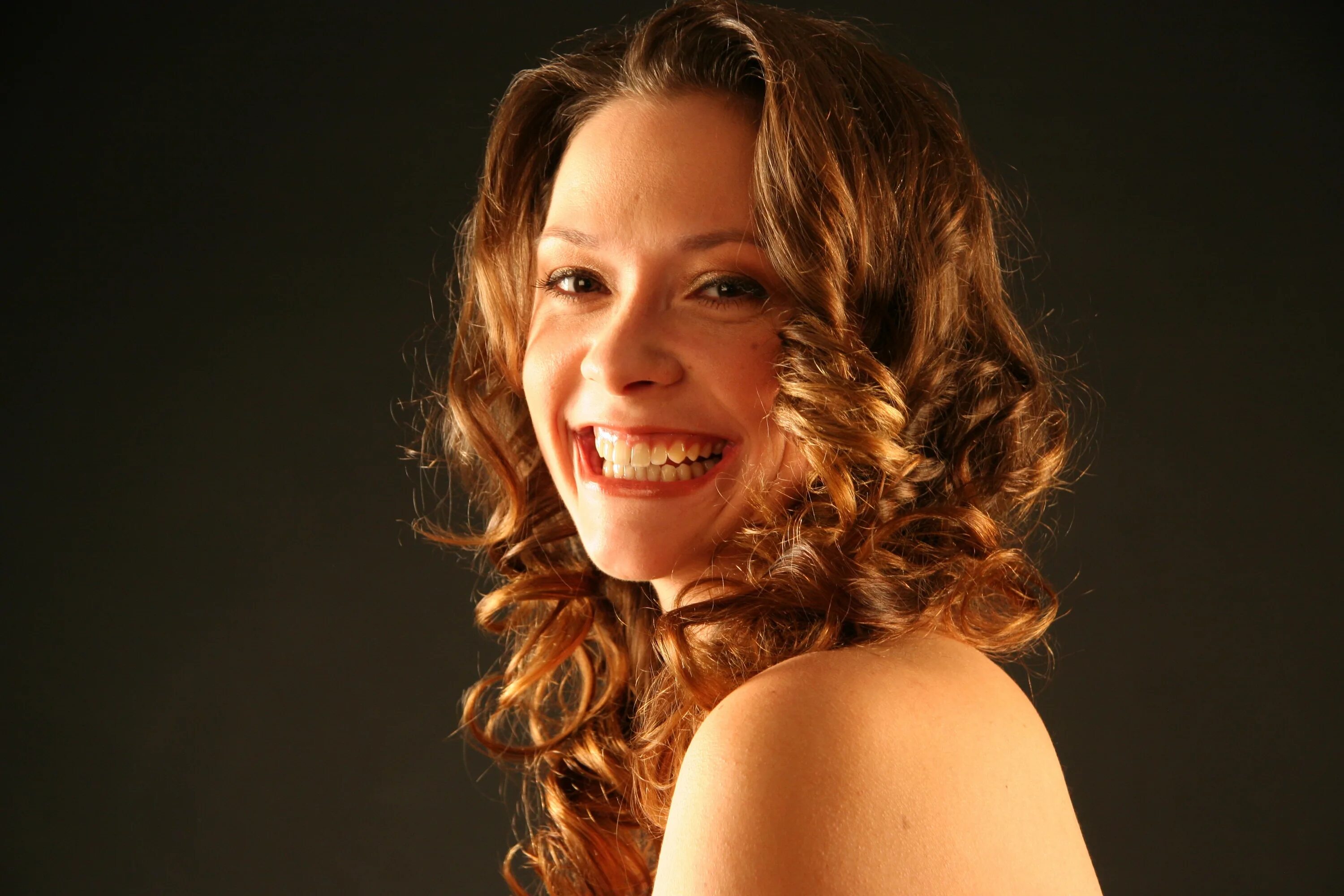 Натали портман лысая. Женщины 0. Женщины 0. Натали портман 2005. Марион котийяр в молодости.