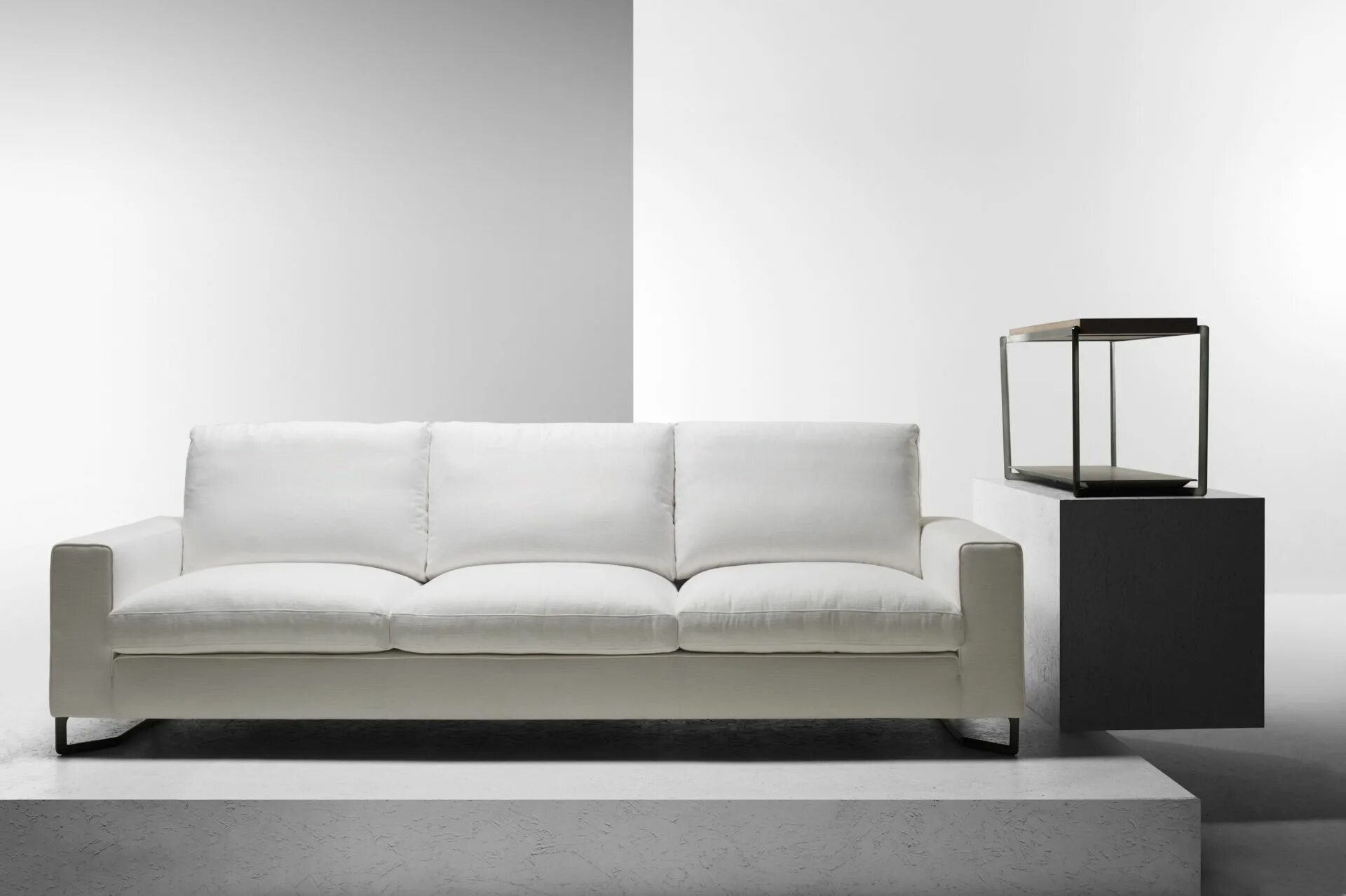 Интерьер в светлых тонах Modern white living room, Living room white, Sectional 