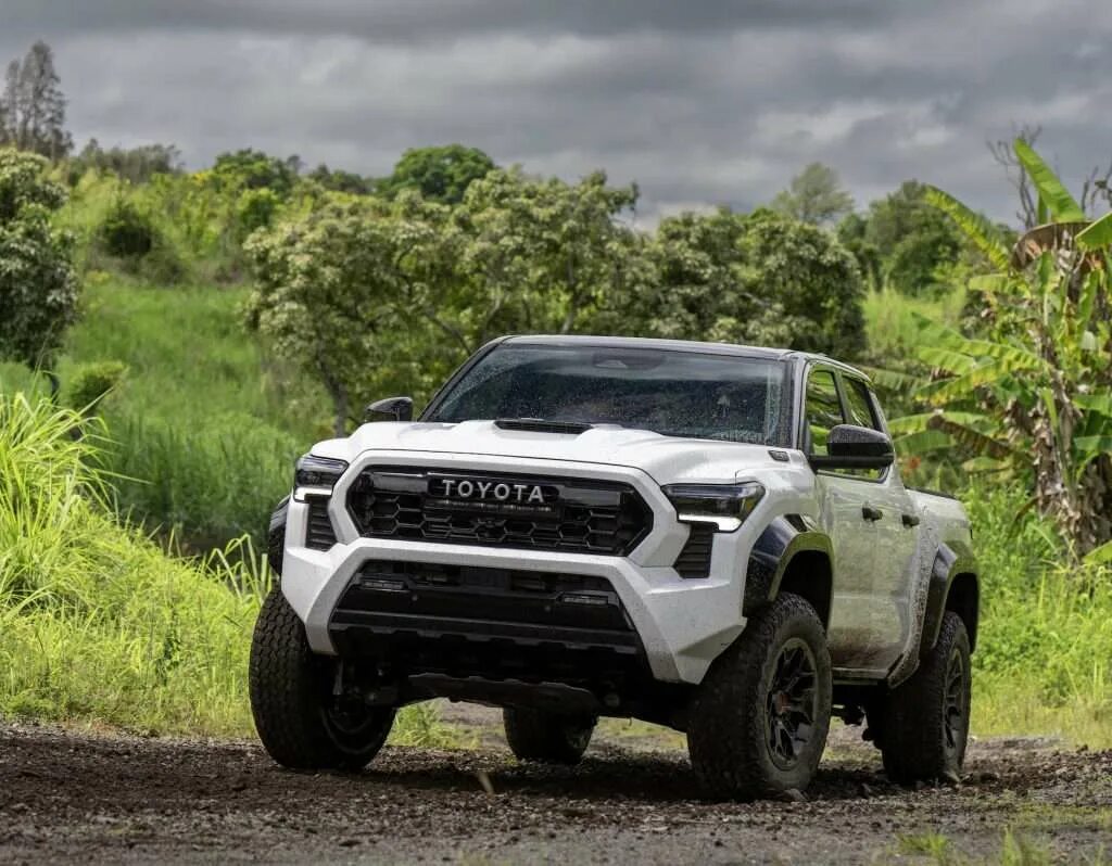 Toyota tacoma 2024 trailhunter. Toyota tacoma 2024. Toyota tacoma trd pro. Toyota tundra 2023. Toyota trd pro 2024.