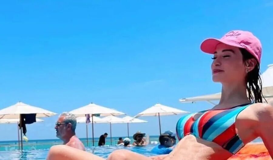 Alisa liqueen. Liqeen. Liqeen. Liqeen. Liqueen езиевой.