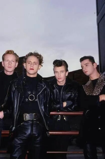 Модо 4 класс русский. Depeche Mode young. Группа модо. Группа Depeche Mode в молодости. Фото группы модо.