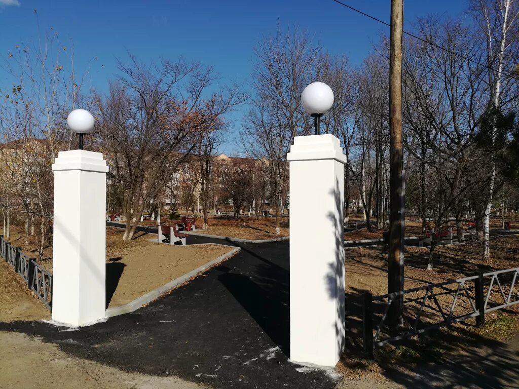 Село пограничный приморский край. Поселок пограничный Приморский край. Приморский край пограничный район пгт пограничный. Поселок пограничный пограничного района Приморского края. Парк Котельникова в Пограничном.