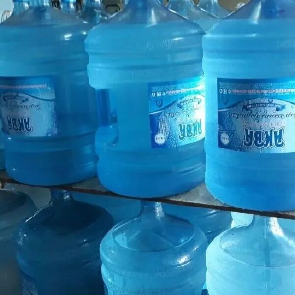 вода 19 литров спб. бутилированная вода питьевая 19 литров росинка. вода питьевая артезианская. вода питьевая 19 л. вода 19 литров спб.