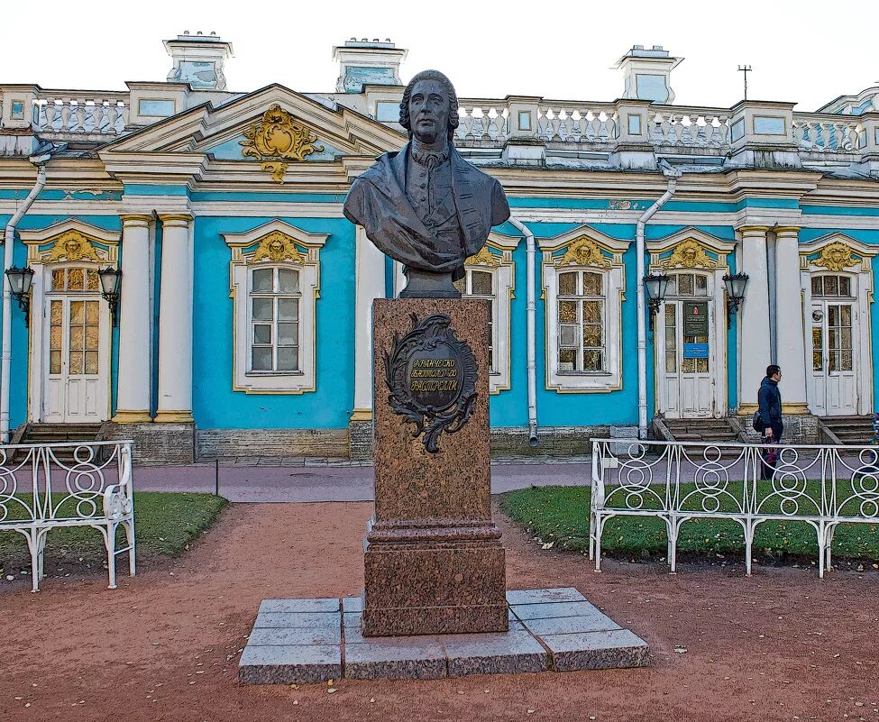 Растрелли какие памятники. Памятник Растрелли в Царском селе. Бартоломео Растрелли памятник. Бюст Растрелли в Царском селе. Франческо Бартоломео Растрелли памятник в Царском селе.