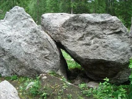 Глыба в екатеринбурге из какого камня