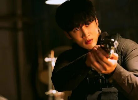 Ahn Bo-hyun in a still from My Name. 