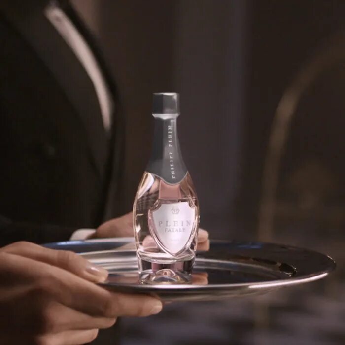 Plein fatale rose духи. Plein fatale rose реклама. Fatale rise. Plein fatale rose. Fatale rise.