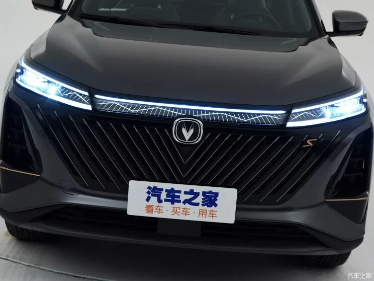 Чанган юни т рестайлинг. Changan 2025. чанган машина 2025. чанган cs75 plus. чанган юни-к 2025 черный.