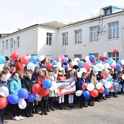 МОУ Азовская школа гимназия имени Николая Саввы. Электронный журнал Азовская школа имени Николая Саввы. ЭЛЖУР Азовская школа гимназия имени Николая Саввы. Азовская школа Джанкойский район.