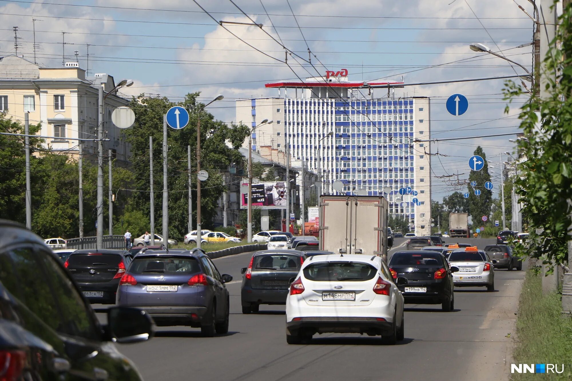 Реконструкция ленинского проспекта в москве. Язык автомобилистов на дороге. Весь ленинский проспект перекрыли. Улицу ленина перекроют. Язык автомобилистов на дороге.