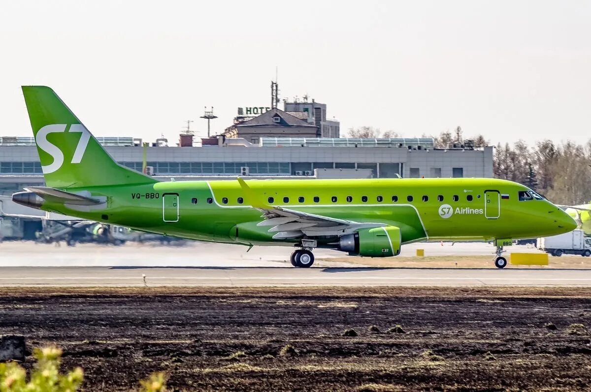 Embraer e170 s7. Эмбраер 170. S7 Airlines Embraer 170. ERJ 170 s7. Embraer 170 s7