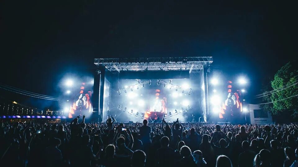 Park Live парк Горького. Park Live 2019 Москва. Парк Горького Park Live bmth. Парк Горького фестиваль парк лайв сцена. Парк горького камеры