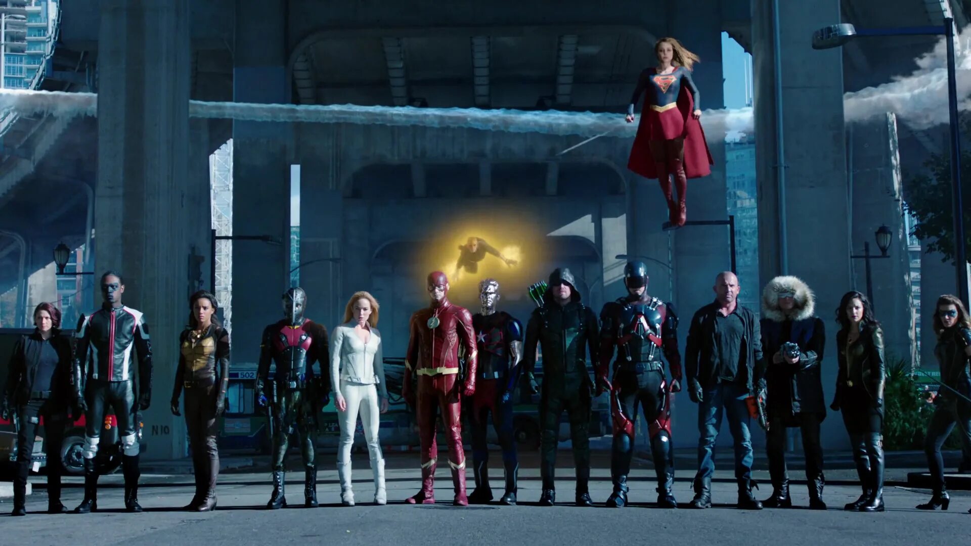 Оливер и кара кризис на земле x. Кризис на земле х все. Легенды завтрашнего дня сериал лига справедливости. Кризис на бесконечных землях овергёрл. Кризис на земле х все.