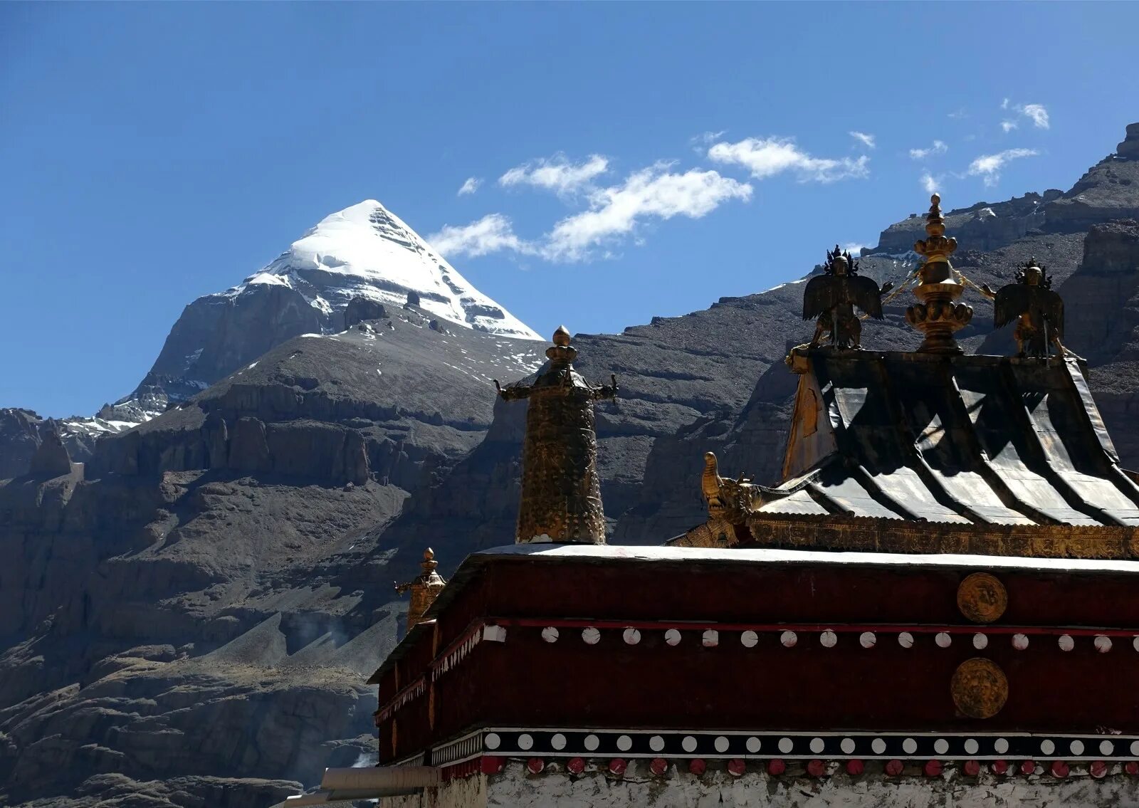 Тибетская мандала. Монастырь ралунг тибет. Тибетские пейзажи. Непал золотой дракон тибет. Калачакра тибет.