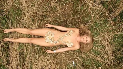 As Water Is Corrupted Unless It Moves (2016) 