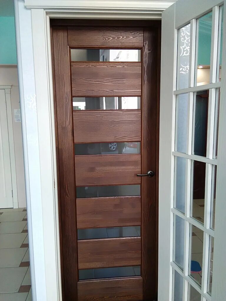 воздушная дверь. двери сочи. двери авиационная. воздушная дверь. сочи авиационная улица.