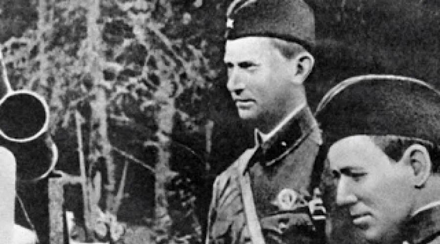 Шолохов в военные годы. Фадеев военный корреспондент. А.А. Фадеев на фронте 1941.