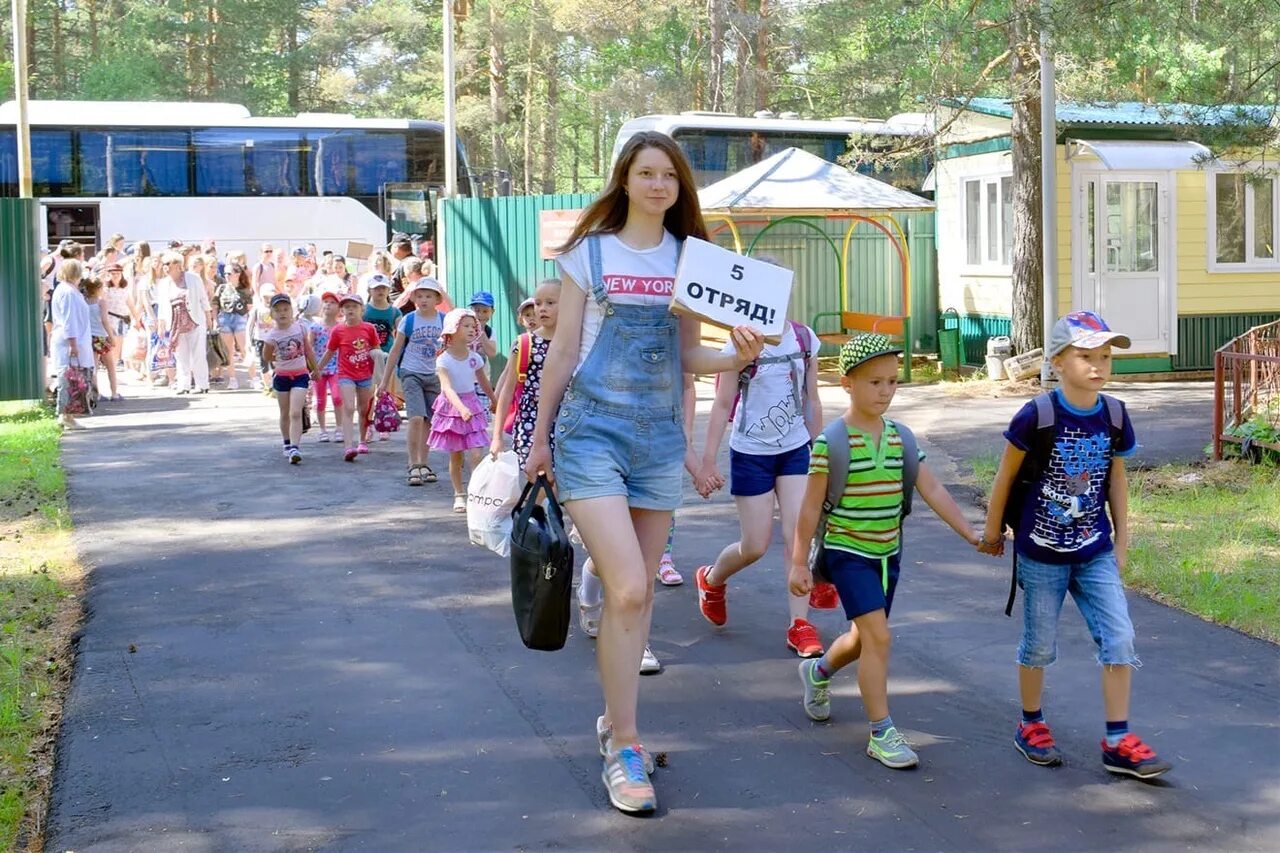 Детские летние смены. Лагерь Титова Рыбинск. Лагерь Титова Ярославская область. Лагерь Титова Сысерть.