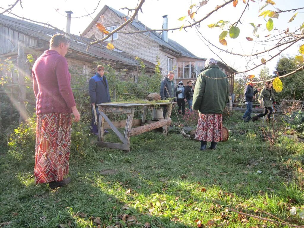 Бабоньки комедия. Бабоньки фото.