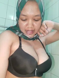 Jilbab semok 