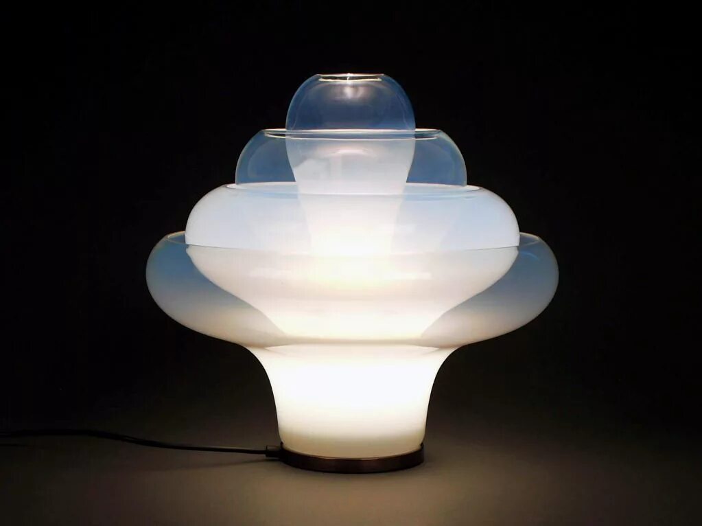 Приложение lotus lamp x. Carlo nason lamp. светильник лампочки футуризм. футуристическая лампа дизайн. футуристическая лампа с водой.