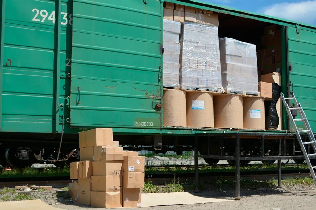 разгрузка фуры 33 паллета. тарно-штучные грузы в контейнерах. выгружать. выгрузка это. разгрузка вагонов.