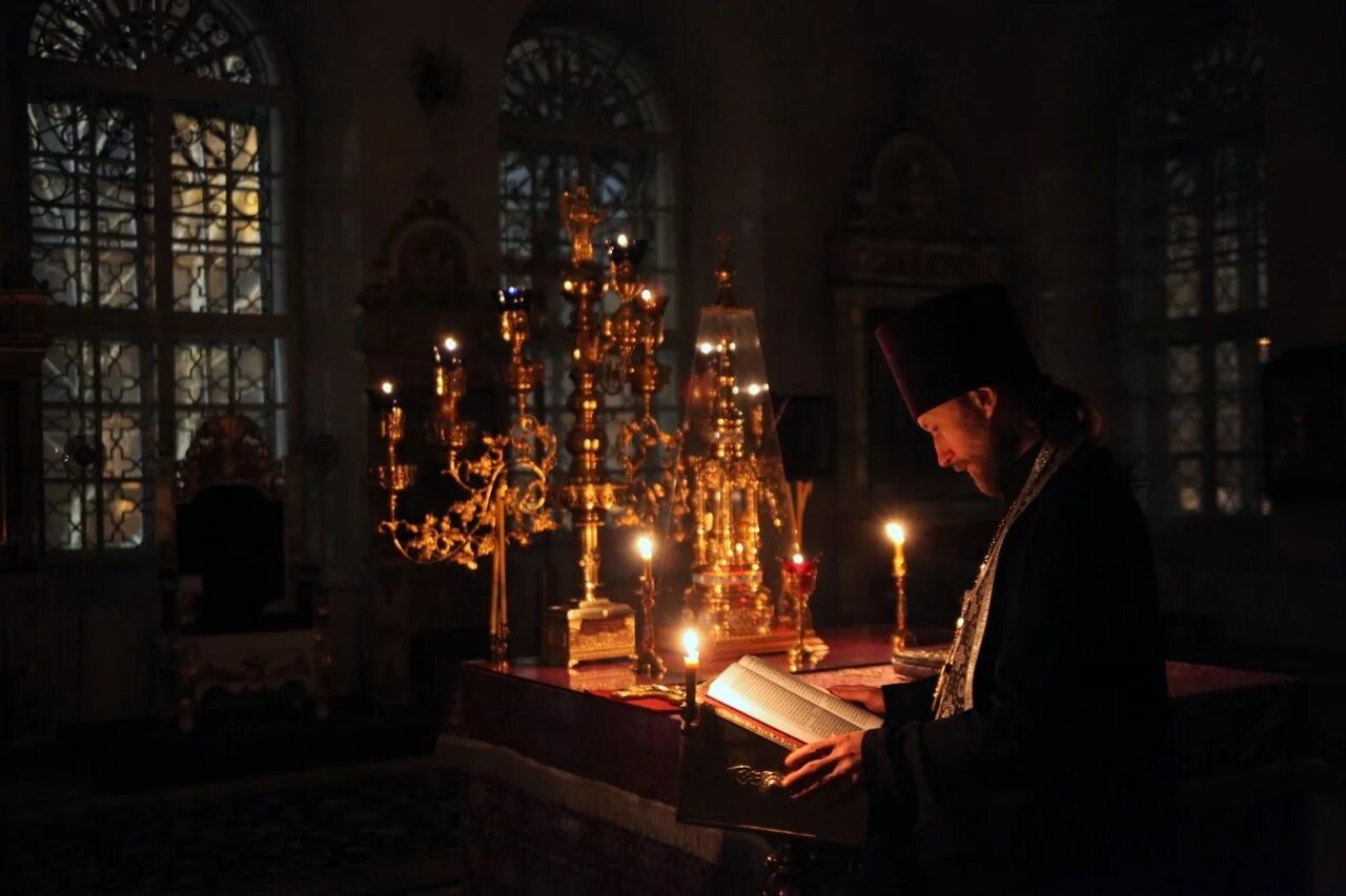 Читать вечернюю службу сегодня