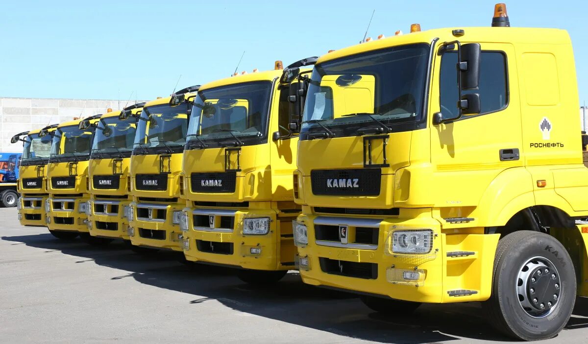 Вольво трал. Камаз 63953. Logistic truck american. Камаз 7360. Мерседес даймлер бенц грузовой.