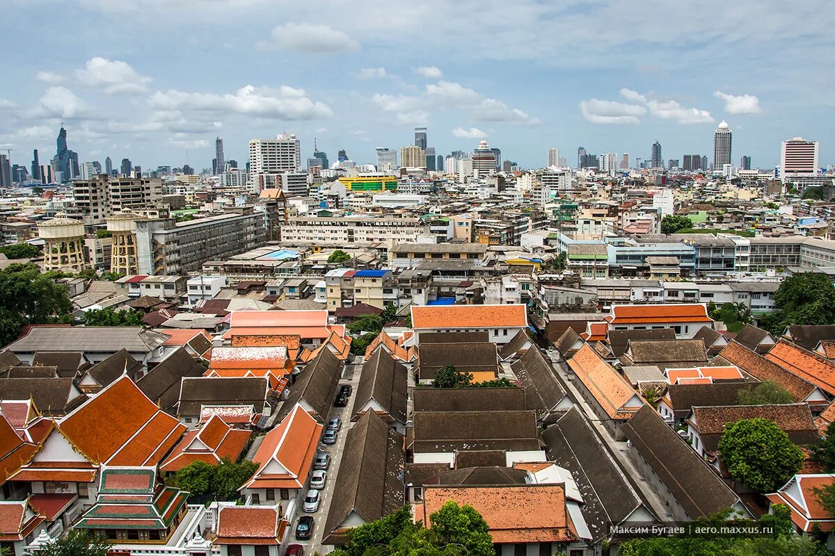 Ват Сакет Бангкок. Бангкок центр города. Бангкок улицы центр. Бангкок вид сверху 9:16.