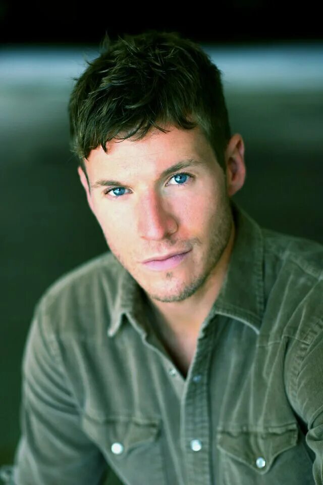 Чад митчелл коллинз. Чад коллинз торс. Михаэль сеан коллинс. Чад митчелл коллинз. Чед коллинз.