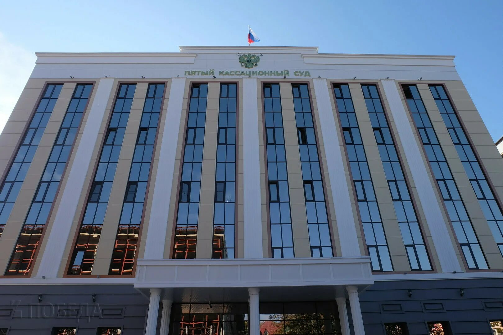 зал суда с судьей. заседание суда. судебные тяжбы. садовая 26 санкт-петербург кассационный суд. пятый кассационный пятигорск.