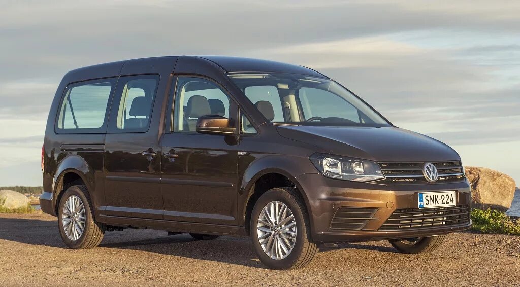 Купить фольксваген макси. Volkswagen Caddy Maxi 2020. Фольксваген Кадди макси 2019. Volkswagen Caddy Maxi 2022. VW Caddy 2011 Maxi.