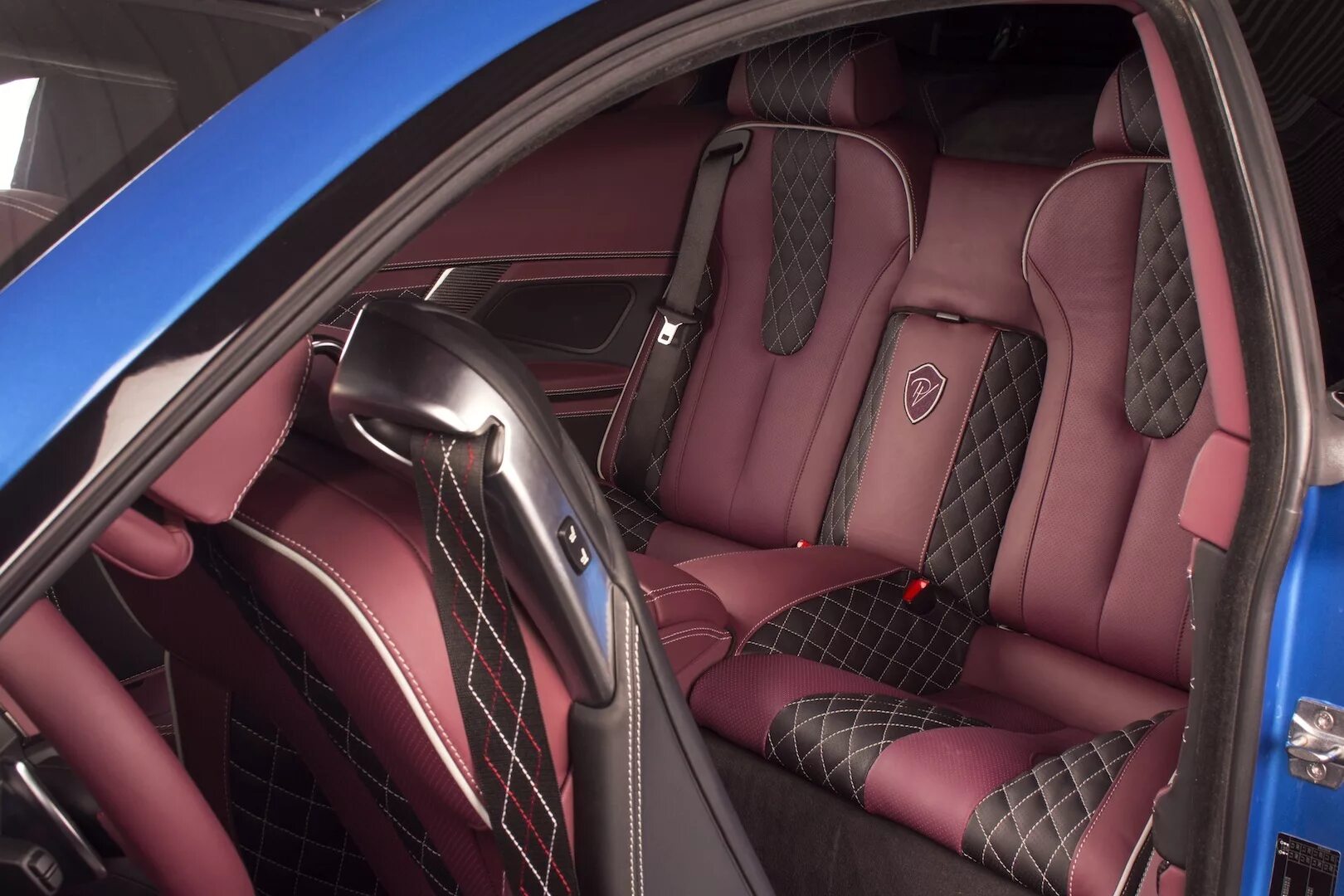 Перешивка салона. Перешив салона bmw f32. bmw f31 перешив салона. bmw f13 салон. bmw 6 f13 салон.
