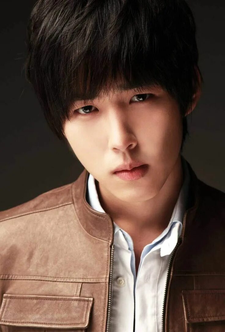 Baek sung дорамы. Baek. Юн сан-хён актер. Юн сан-хён. Сон у хён актер.