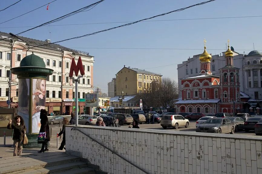 Славянская площадь. Либерти бар новокузнецк. Москва славянская площадь 2 либерти. Клуб либерти на китай городе. Liberty пермь бар.