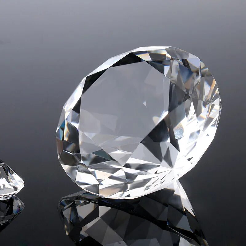 Diamond crystal. Кристал диамонд. Прозрачный Кристалл. Горный хрусталь ограненный.