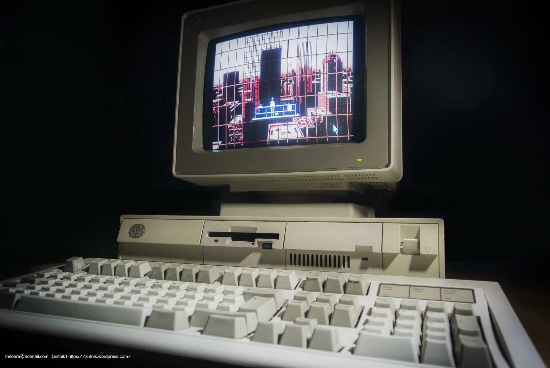 Apple 2. Ibm pc 5150 1981. Пк ibm ps/2 ibm. Apple ii 1977. Базовая защита касперского.