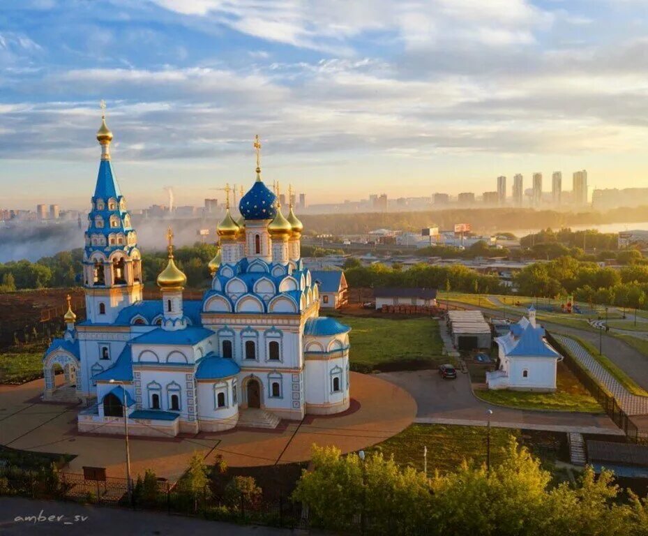 храм иконы божией матери «неувядаемый цвет» в рублево, москва. храм неувядаемый цвет в рублево. церковь неувядаемый цвет рублево. храм в поселке рублево. храм неувядаемый цвет в москве.